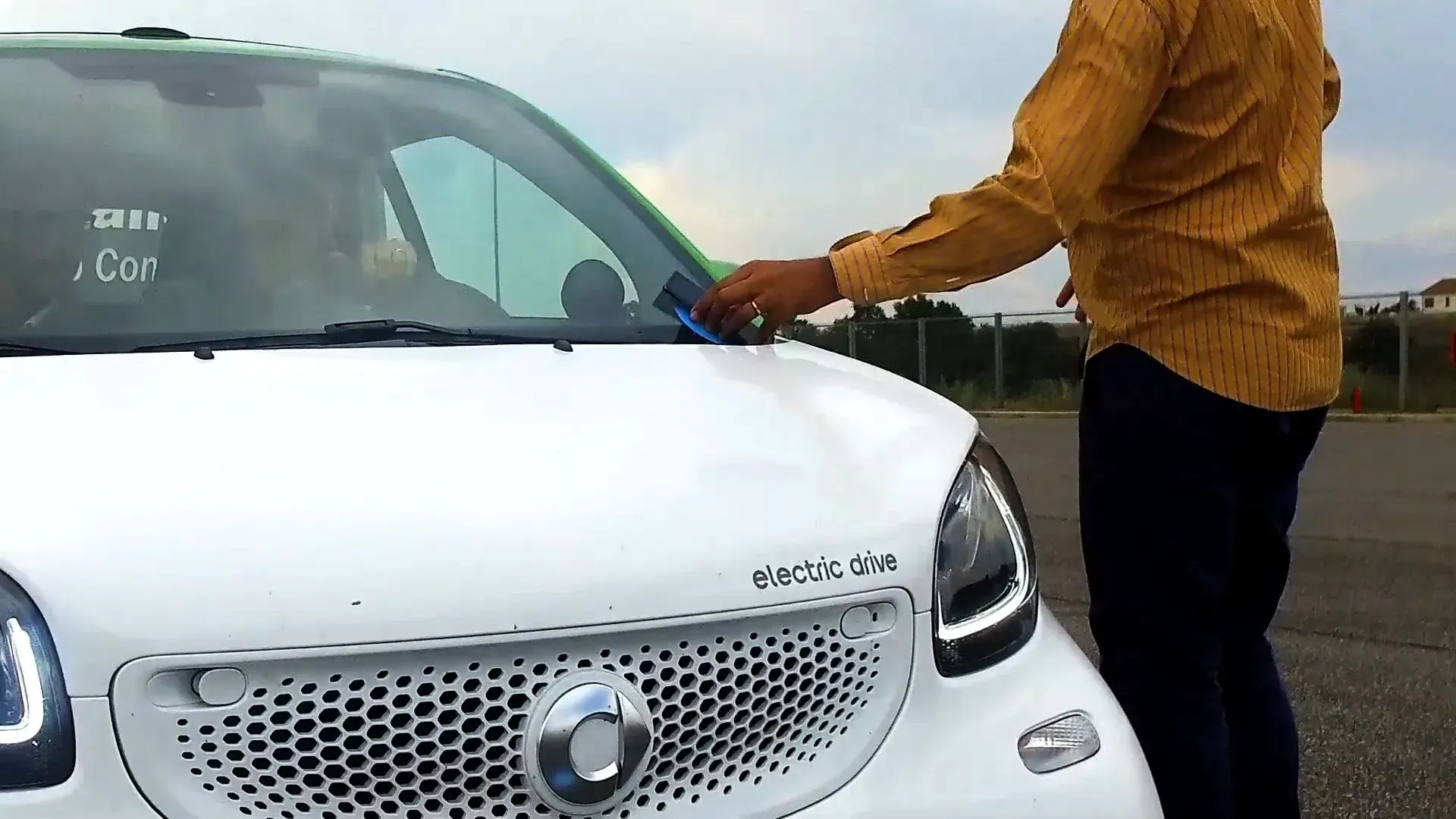 NFC badge check-in for a test drive of the electric smart EQ.